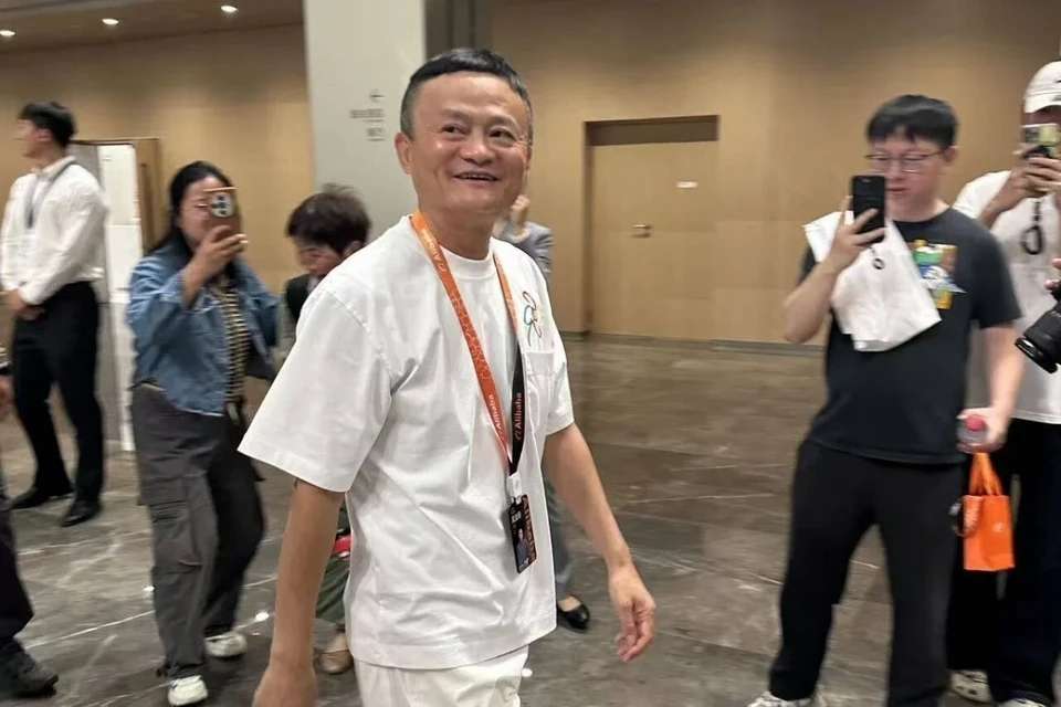 Jack Ma trở lại, Alibaba bùng cảm hứng