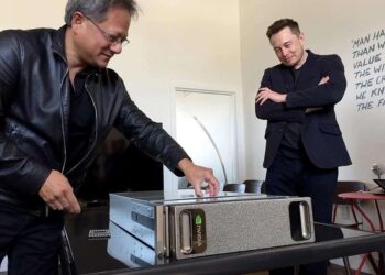 Elon Musk và Jensen Huang: Hai tâm thế, một thời đại