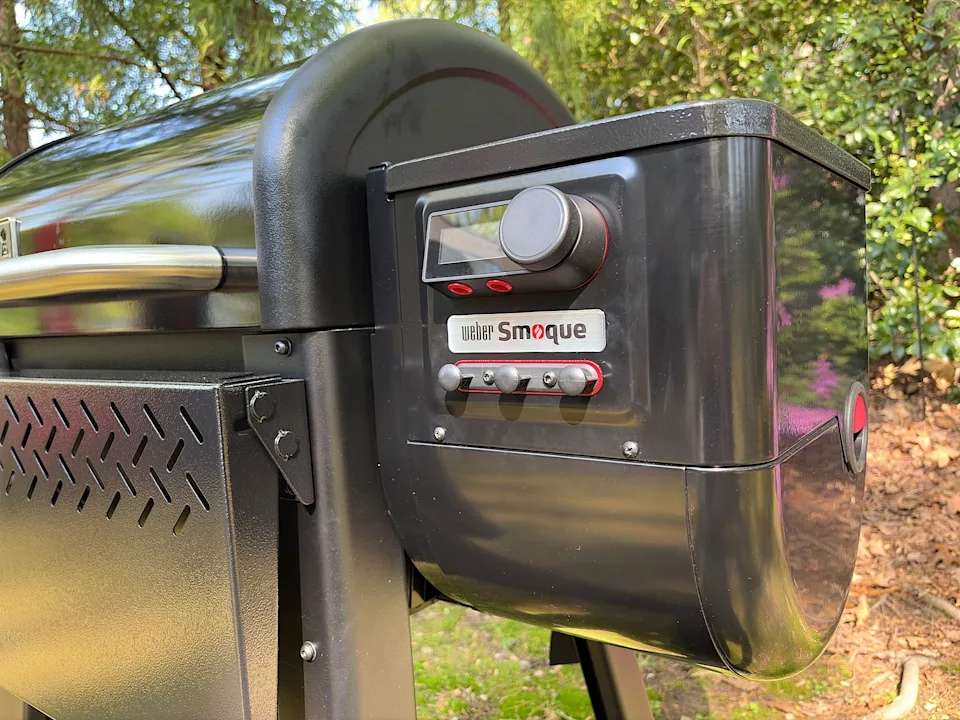 Weber Smoque: Lò nướng thông minh giá rẻ nhưng cực chất