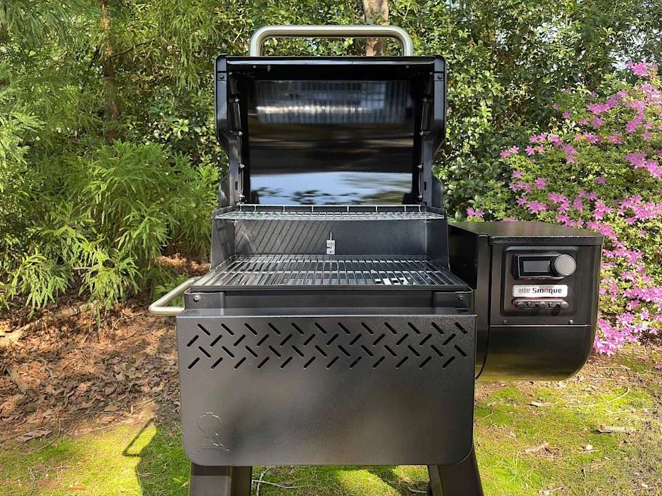 Weber Smoque: Lò nướng thông minh giá rẻ nhưng cực chất