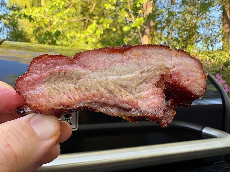 Weber Smoque: Lò nướng thông minh giá rẻ nhưng cực chất