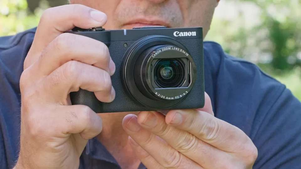 Canon PowerShot V1: Chiếc máy ảnh compact lý tưởng cho vlogger hiện đại
