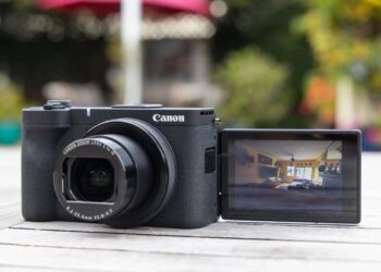Canon PowerShot V1: Chiếc máy ảnh compact lý tưởng cho vlogger hiện đại