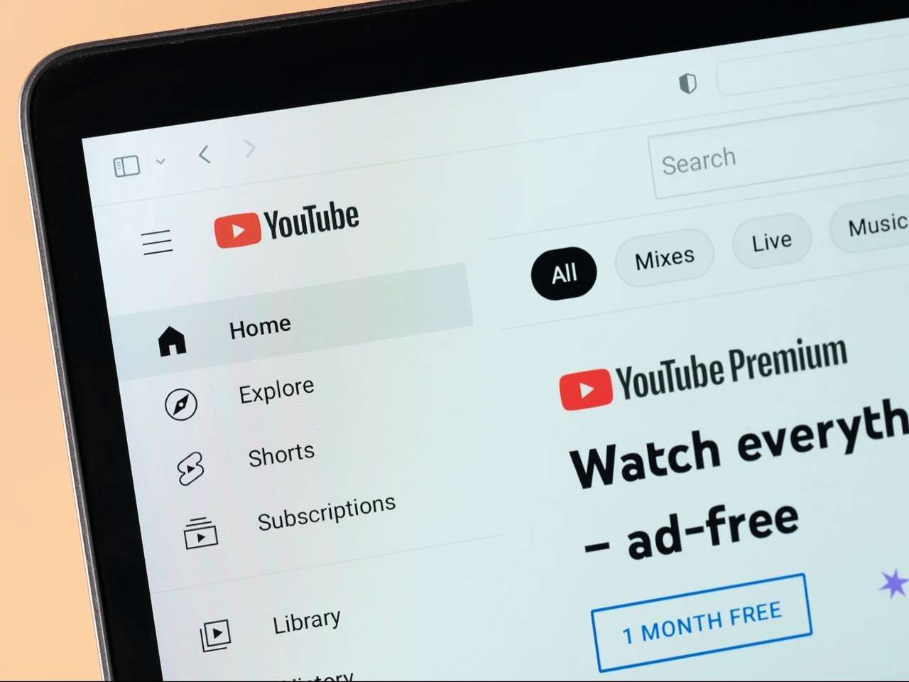 Người dùng YouTube lại ‘lách luật’, Google tìm cách đối phó
