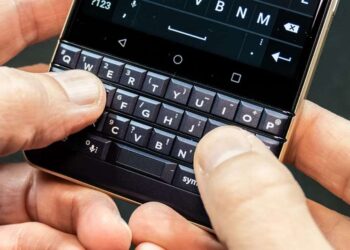 BlackBerry hồi sinh với cấu hình mạnh và Android hiện đại