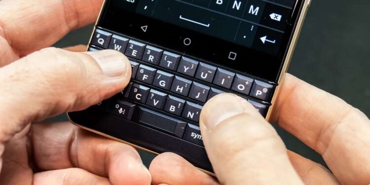 BlackBerry hồi sinh với cấu hình mạnh và Android hiện đại