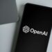Rò rỉ tài liệu hé lộ thiết bị AI đầu tiên của OpenAI và Jony Ive