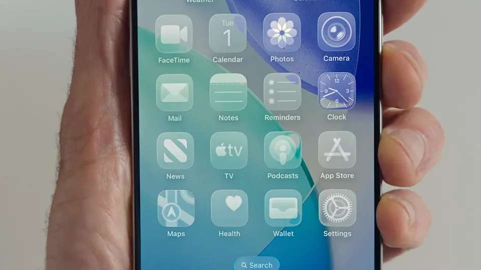 iOS 26 review: Có gì hot?
