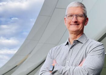 Tim Cook bị kêu gọi từ chức khi Apple tụt lại trong cuộc đua AI