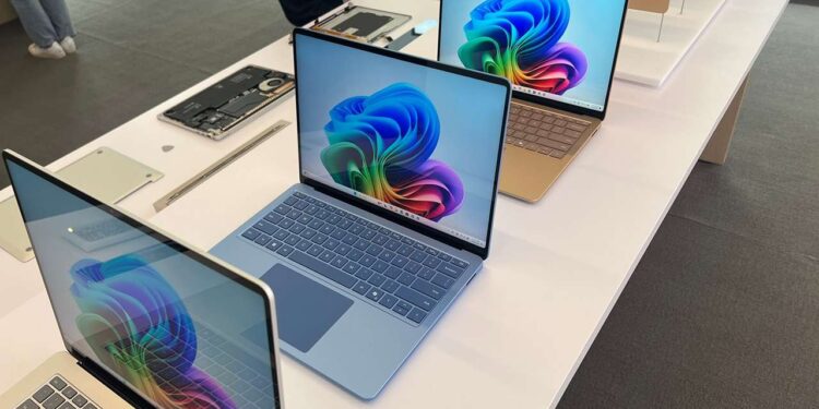 Microsoft lên tiếng về tin đồn tụt giảm người dùng Windows
