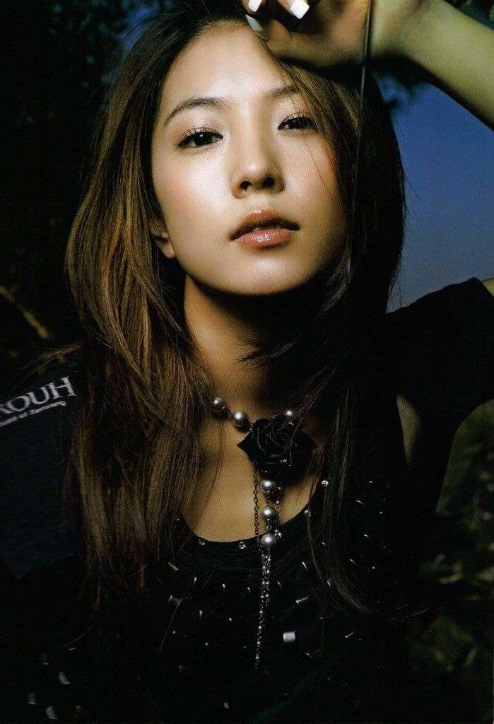 Nữ hoàng K-pop BoA tạm dừng bước vì đầu gối gặp biến cố
