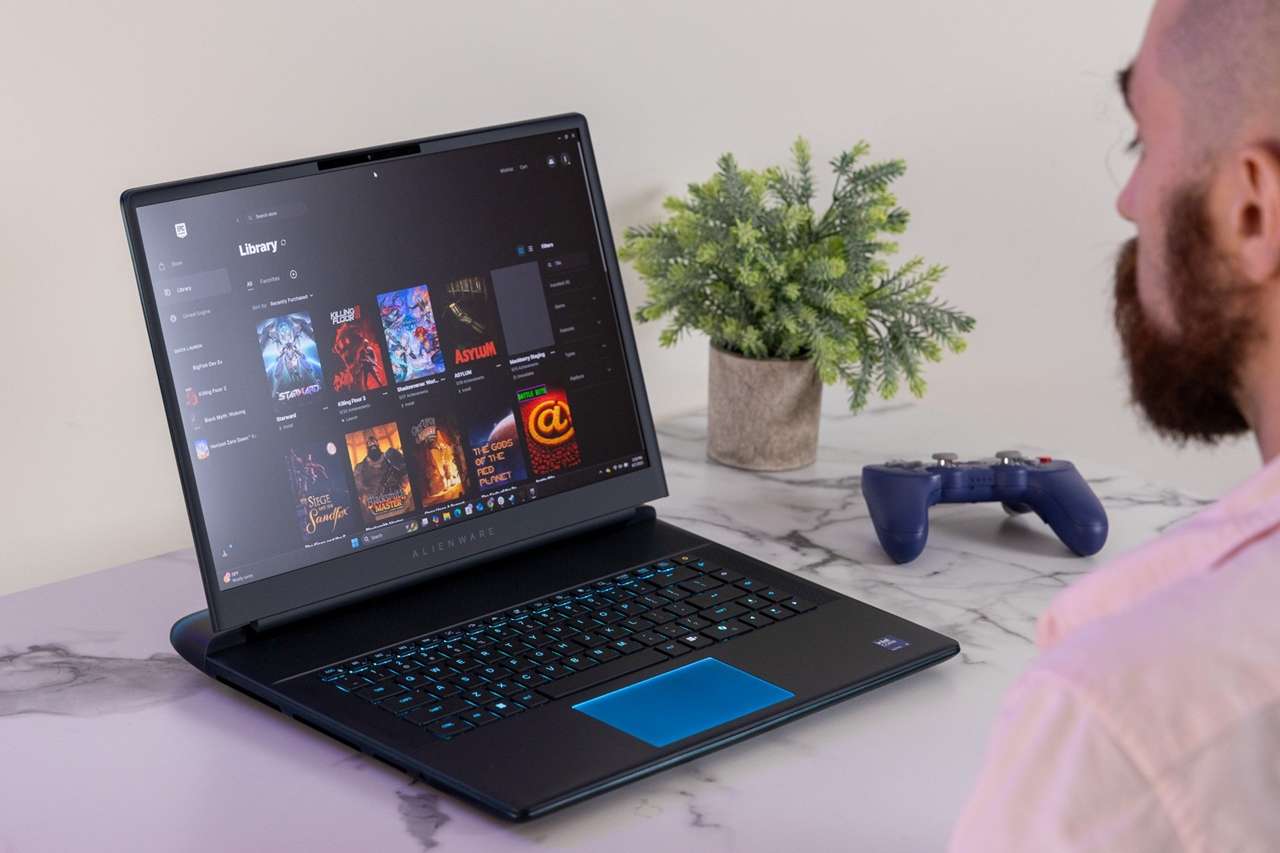 Đánh giá Alienware 16 Area-51: Bàn phím cơ tuyệt vời, màn hình chưa xứng tầm giá